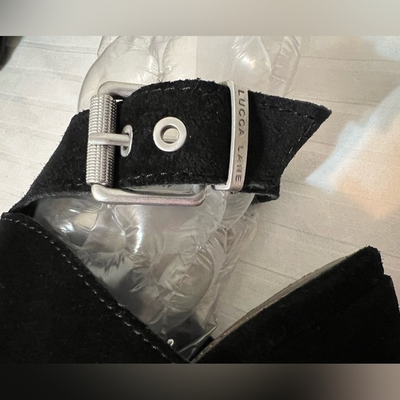 Lucca Lane Black Suede Leather Seleste Peep Toe Shoes Heels Size 8 Like New - Picture 11 of 15